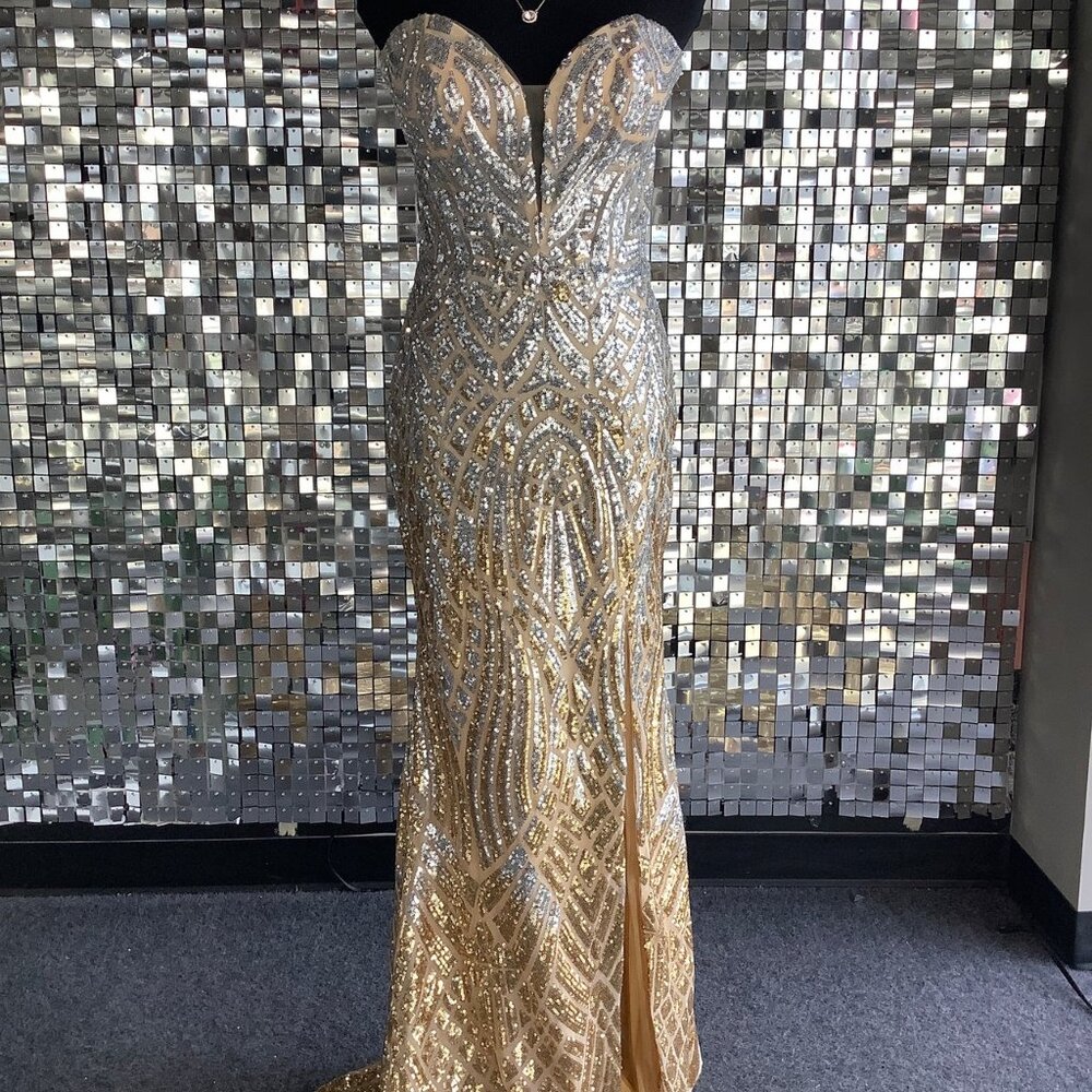 XO by Sophia Exclusive Prom Dress Gold Sequin Strapless Evening Gown Sz 4